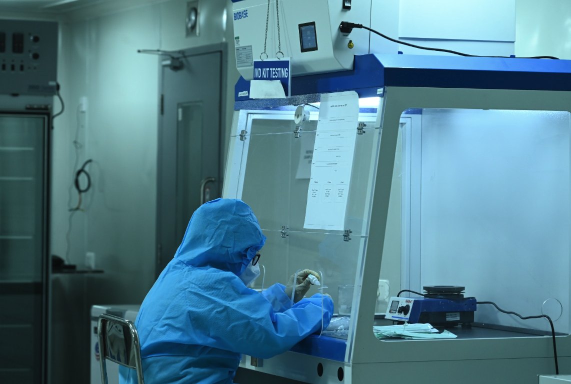 IVD kit testing inside a biosafety cabinet at KIHT